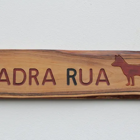 Madra Rua Organic לינה וארוחת בוקר