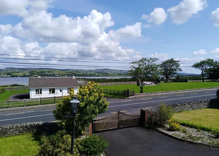 לינה וארוחת בוקר Madra Rua Organic 3*