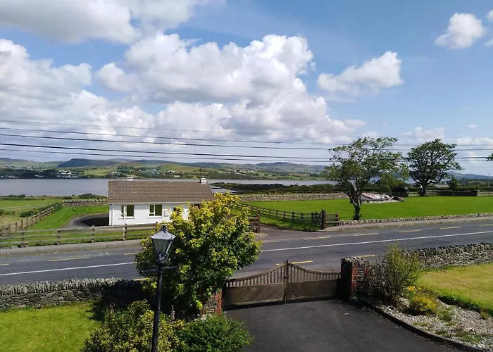 לינה וארוחת בוקר Madra Rua Organic 3*