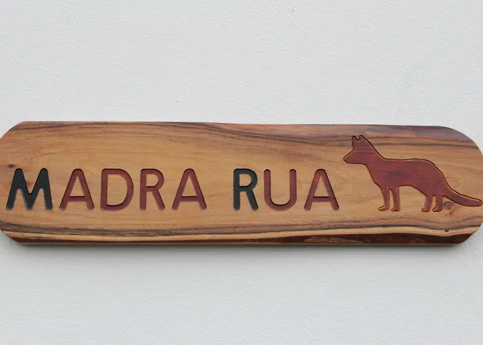 Madra Rua Organic לינה וארוחת בוקר