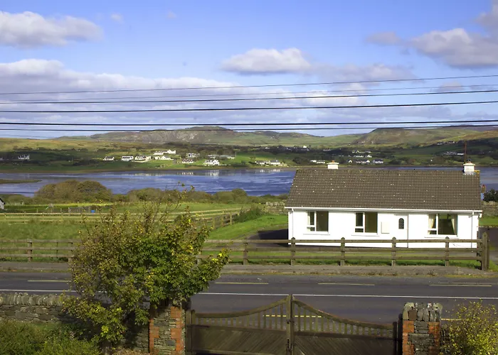 לינה וארוחת בוקר Madra Rua Organic